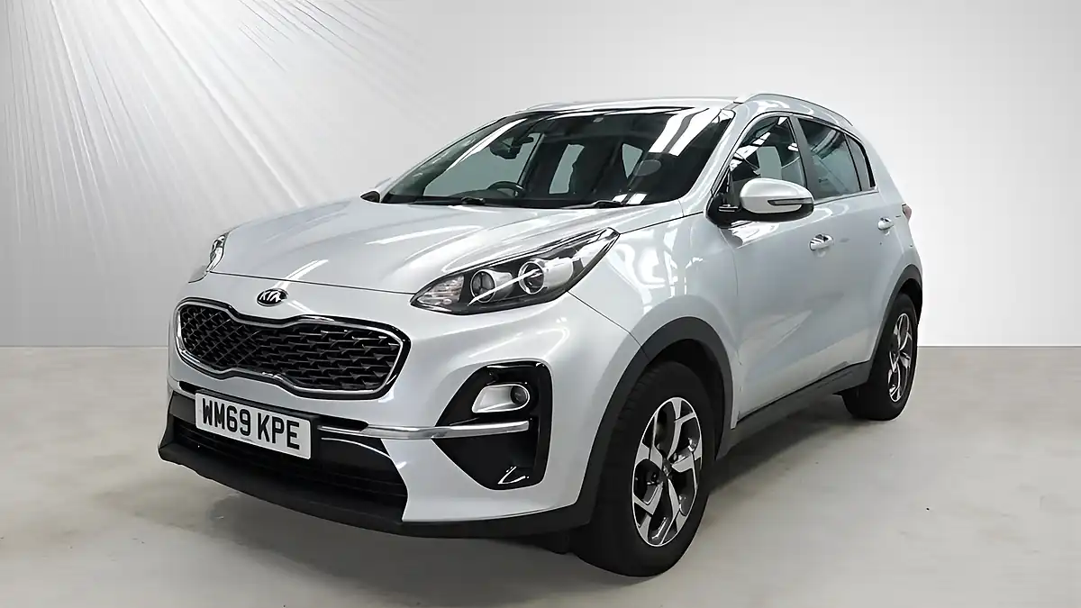 Used 2020 Kia Sportage Ecodynamics+ 2 Silver - Interior and Exterior details 4