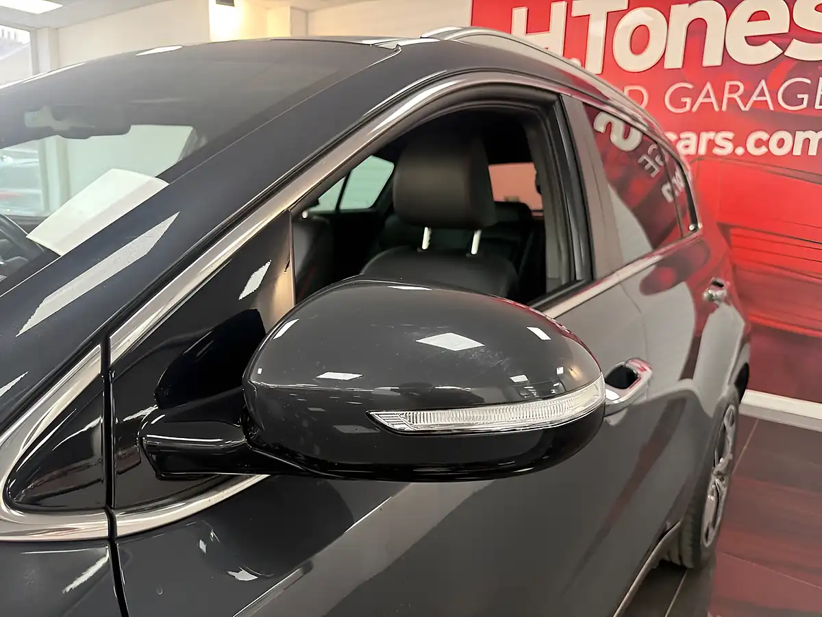 Used 2020 Kia Sportage GT-Line Grey - Interior and Exterior details 17