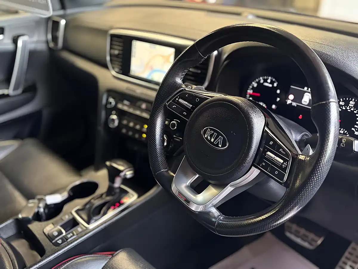 Used 2020 Kia Sportage GT-Line Red - Interior and Exterior details 20