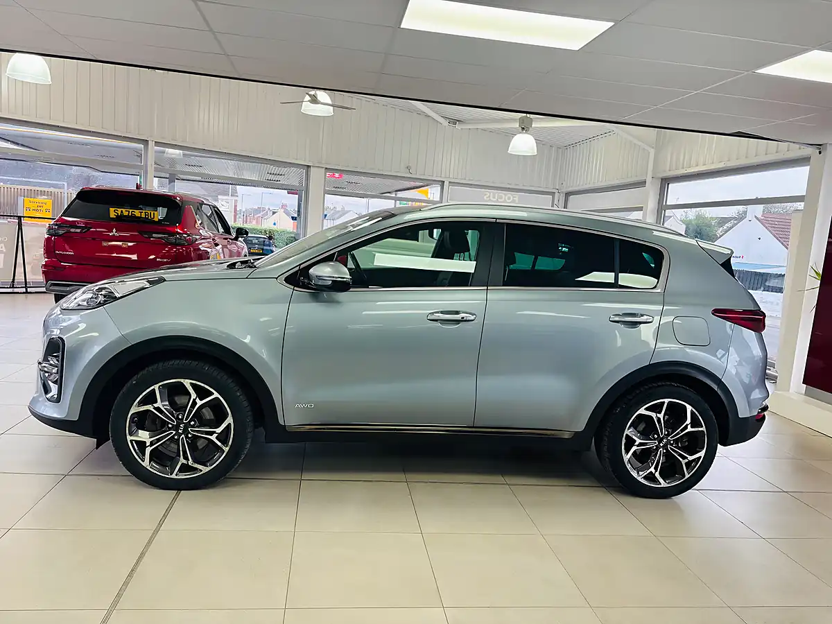 Used 2020 Kia Sportage GT-Line Silver - Interior and Exterior details 4