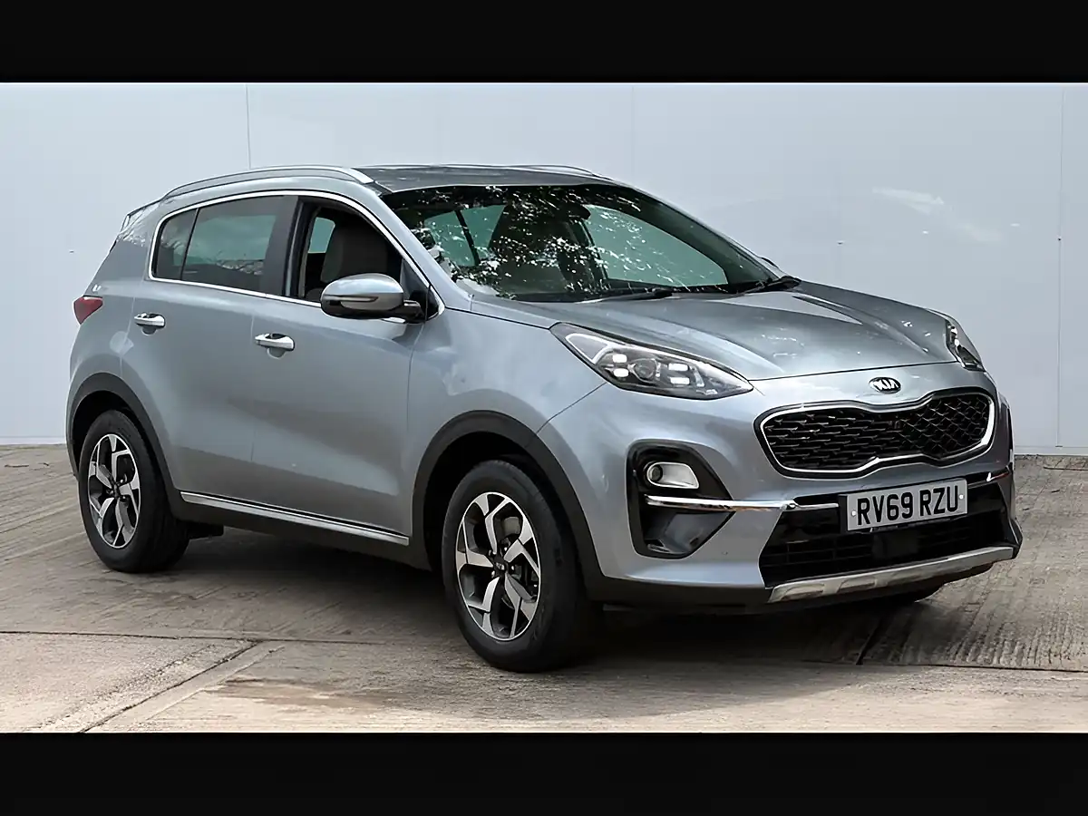 Used 2020 Kia Sportage Platinum Edition Lunar Silver - Front View