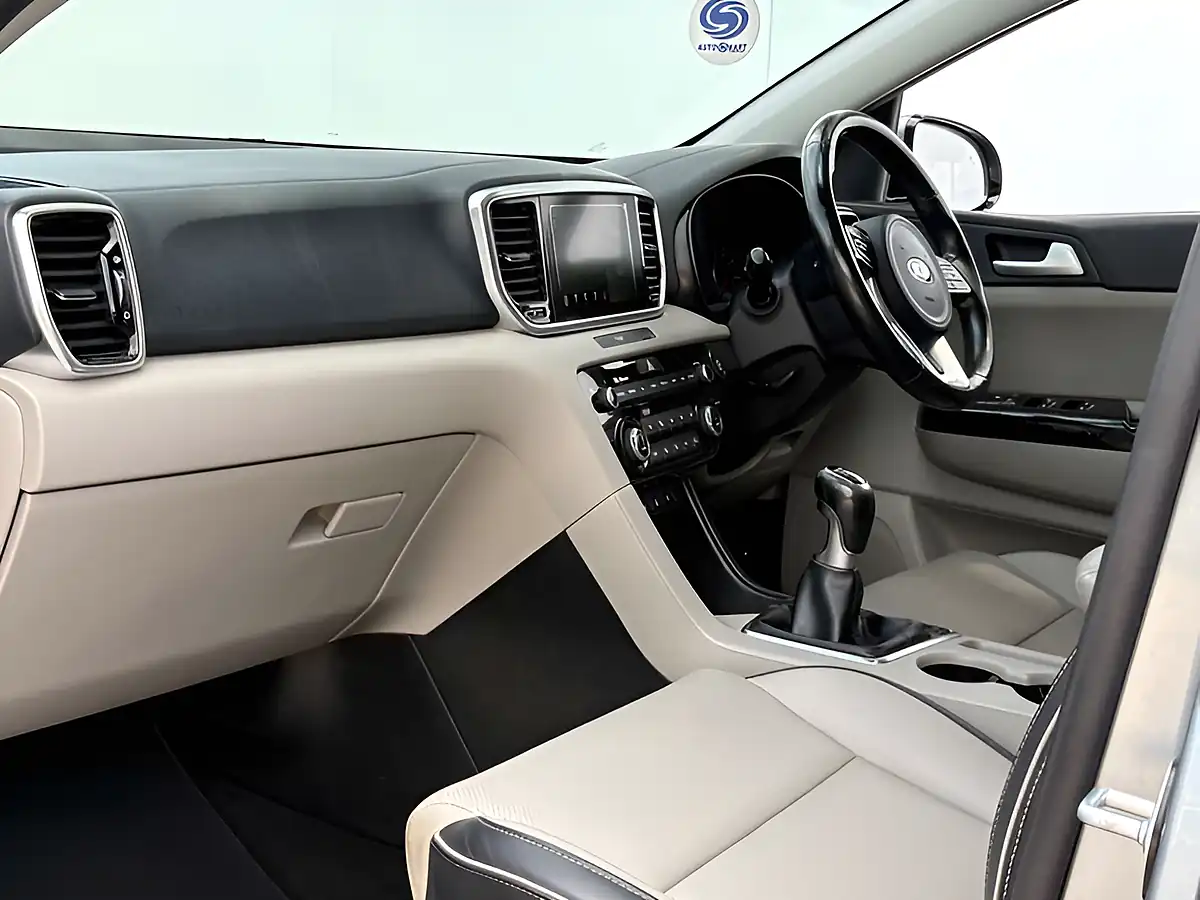 Used 2020 Kia Sportage Platinum Edition Lunar Silver - Interior and Exterior details 20