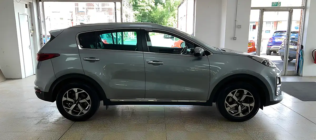 Used 2020 Kia Sportage Platinum Edition Silver - Interior and Exterior details 10