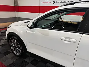 Used 2020 Kia Stonic 2 White - Interior and Exterior details 19
