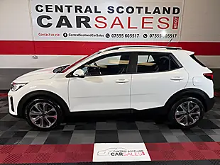 Used 2020 Kia Stonic 2 White - Interior and Exterior details 4