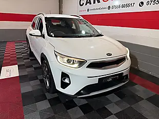 Used 2020 Kia Stonic 2 White - Interior and Exterior details 5