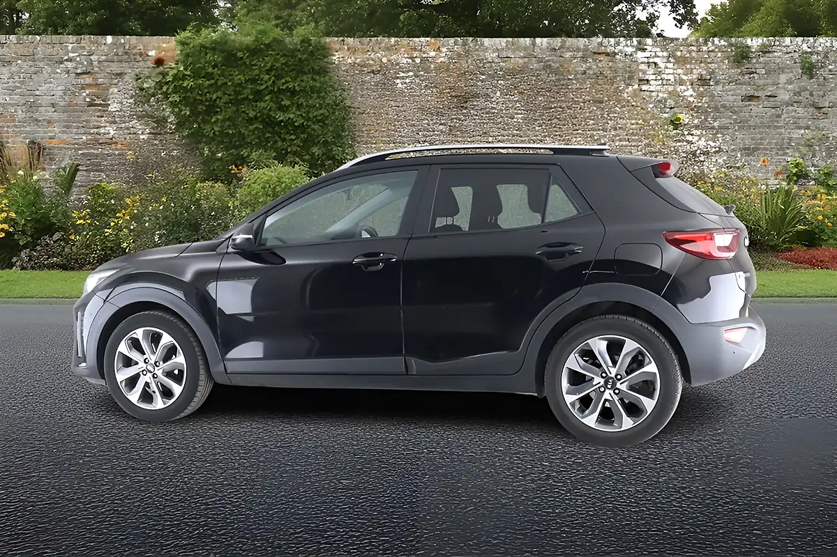 Used 2020 Kia Stonic 3 Black - Interior and Exterior details 4