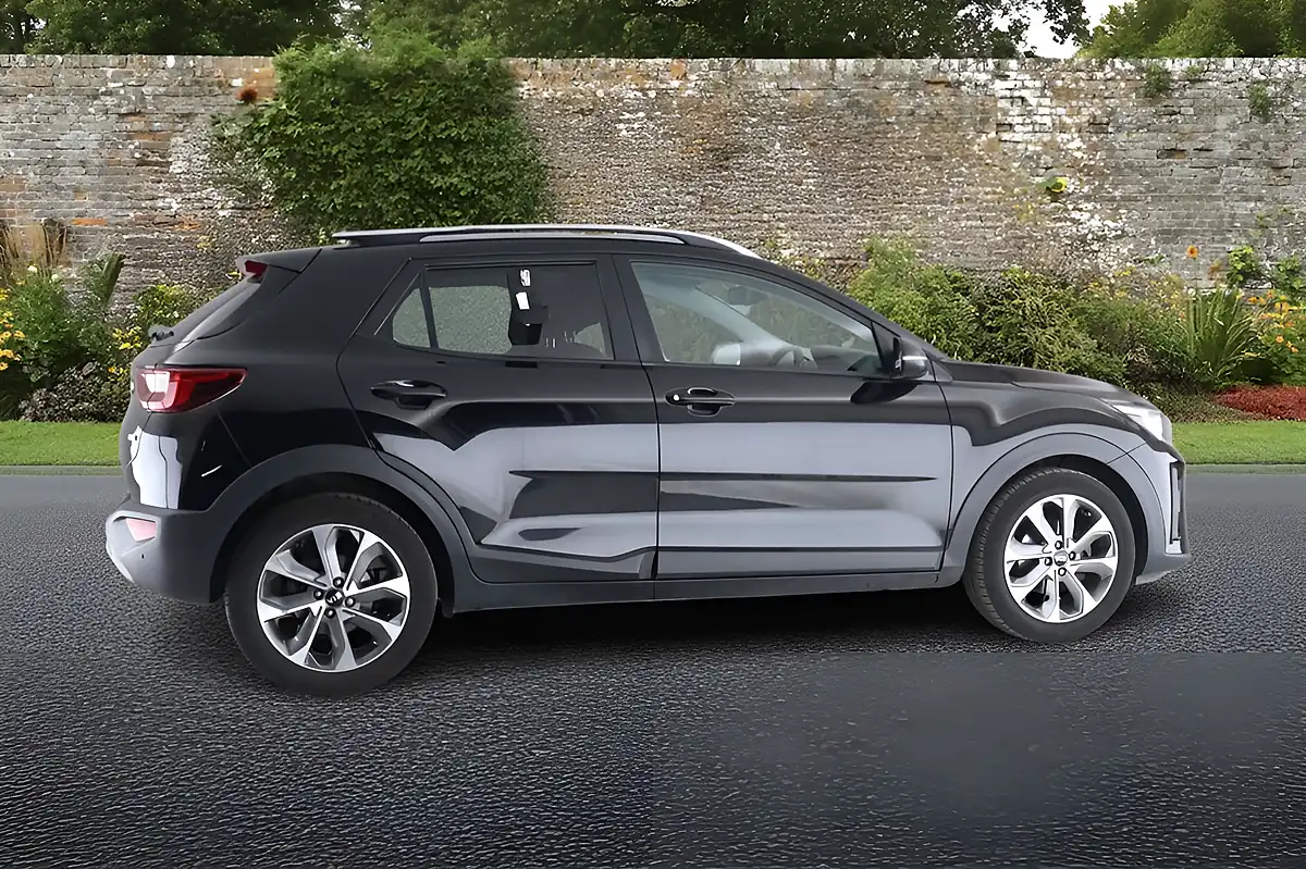 Used 2020 Kia Stonic 3 Black - Interior and Exterior details 6