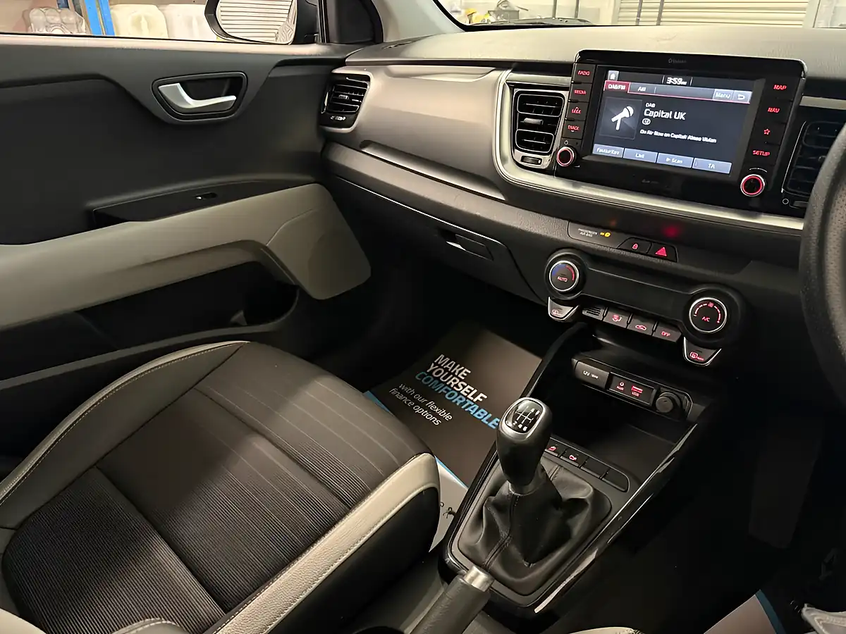 Used 2020 Kia Stonic 3 Graphite Grey - Interior and Exterior details 11