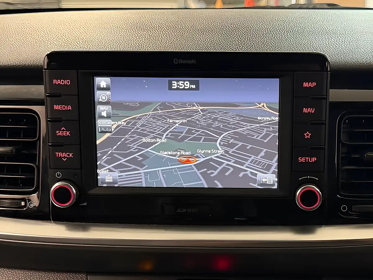 Used 2020 Kia Stonic 3 Graphite Grey - Interior and Exterior details 16