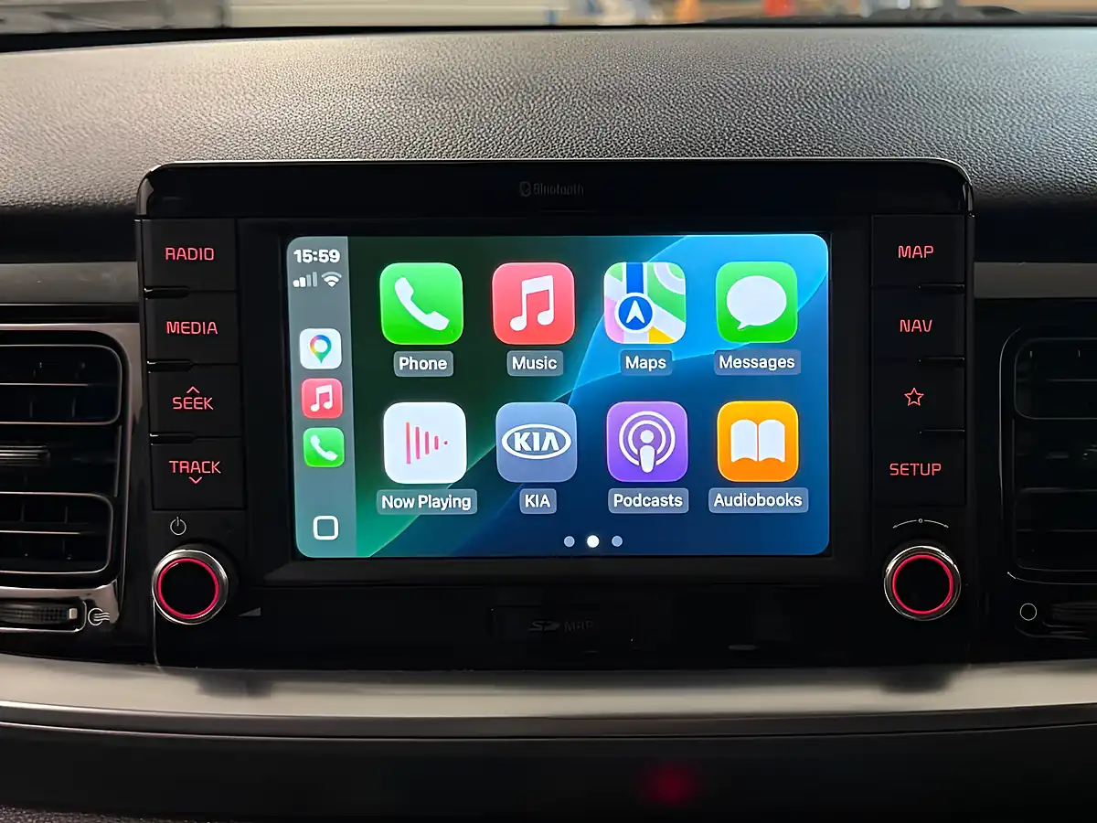 Used 2020 Kia Stonic 3 Graphite Grey - Interior and Exterior details 4