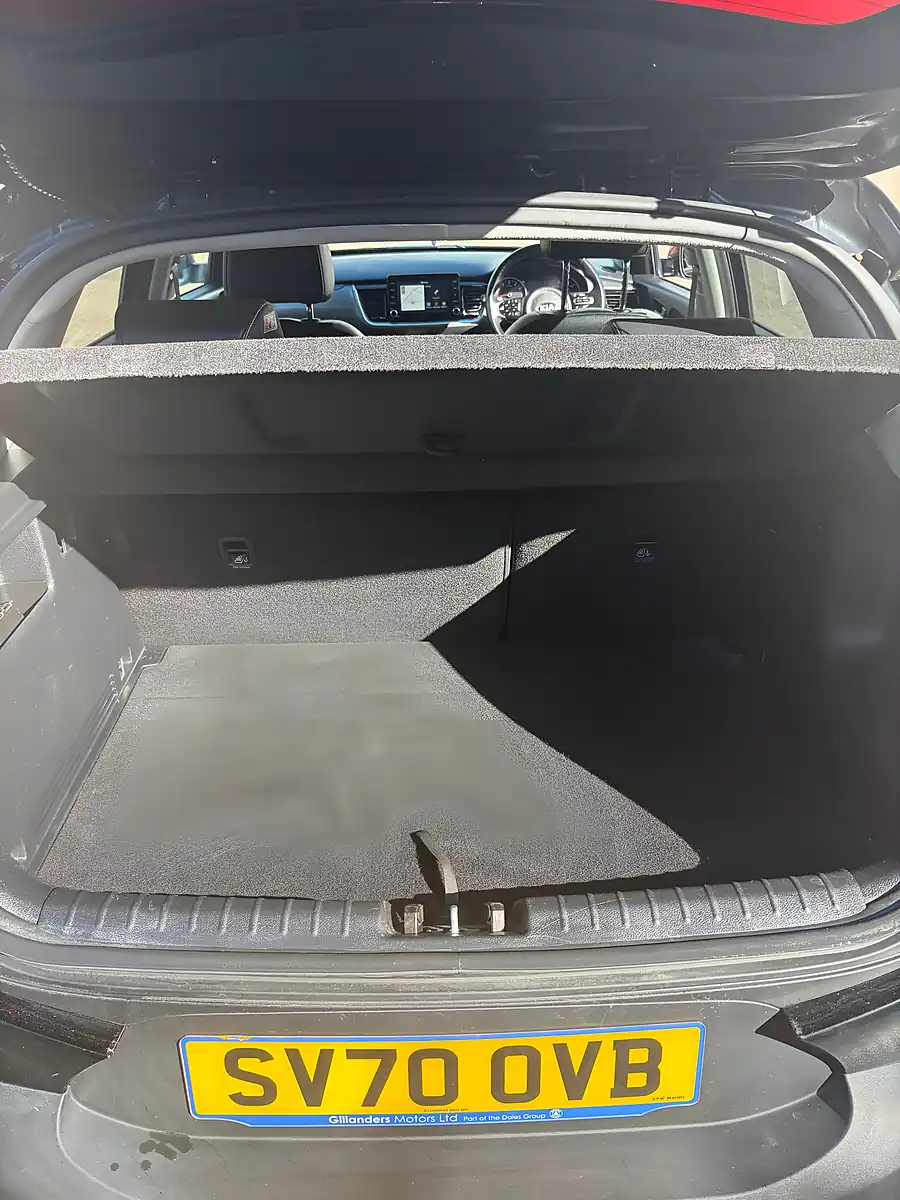 Used 2020 Kia Stonic 4 Black - Interior and Exterior details 9