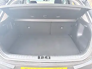 Used 2020 Kia Stonic 4 Grey - Interior and Exterior details 10