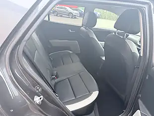 Used 2020 Kia Stonic 4 Grey - Interior and Exterior details 12