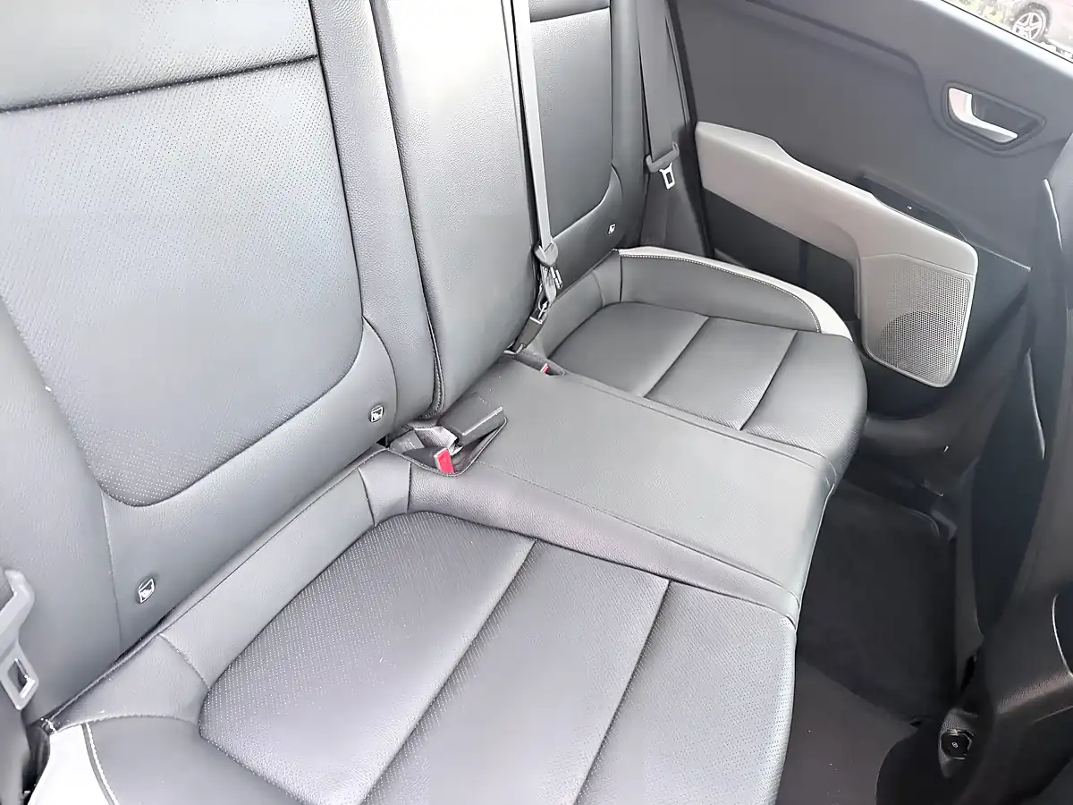 Used 2020 Kia Stonic 4 Grey - Interior and Exterior details 13