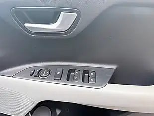 Used 2020 Kia Stonic 4 Grey - Interior and Exterior details 17