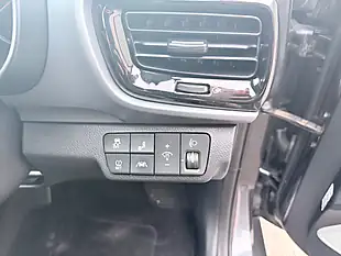 Used 2020 Kia Stonic 4 Grey - Interior and Exterior details 18