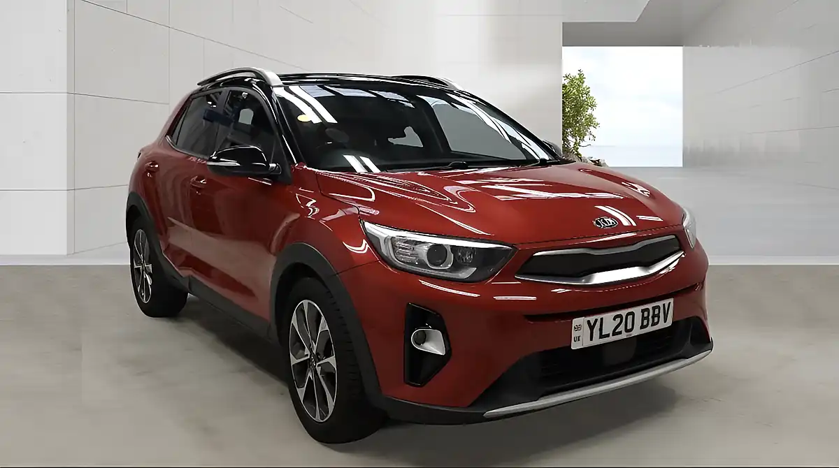 Used 2020 Kia Stonic 4 Red - Front View