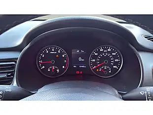 Used 2020 Kia Stonic Stonic 2 White - Interior and Exterior details 13