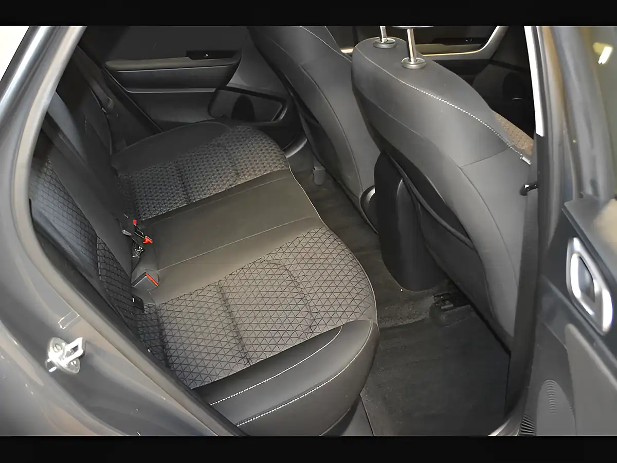 Used 2020 Kia Xceed 2 Dark Penta Metal - Interior and Exterior details 12