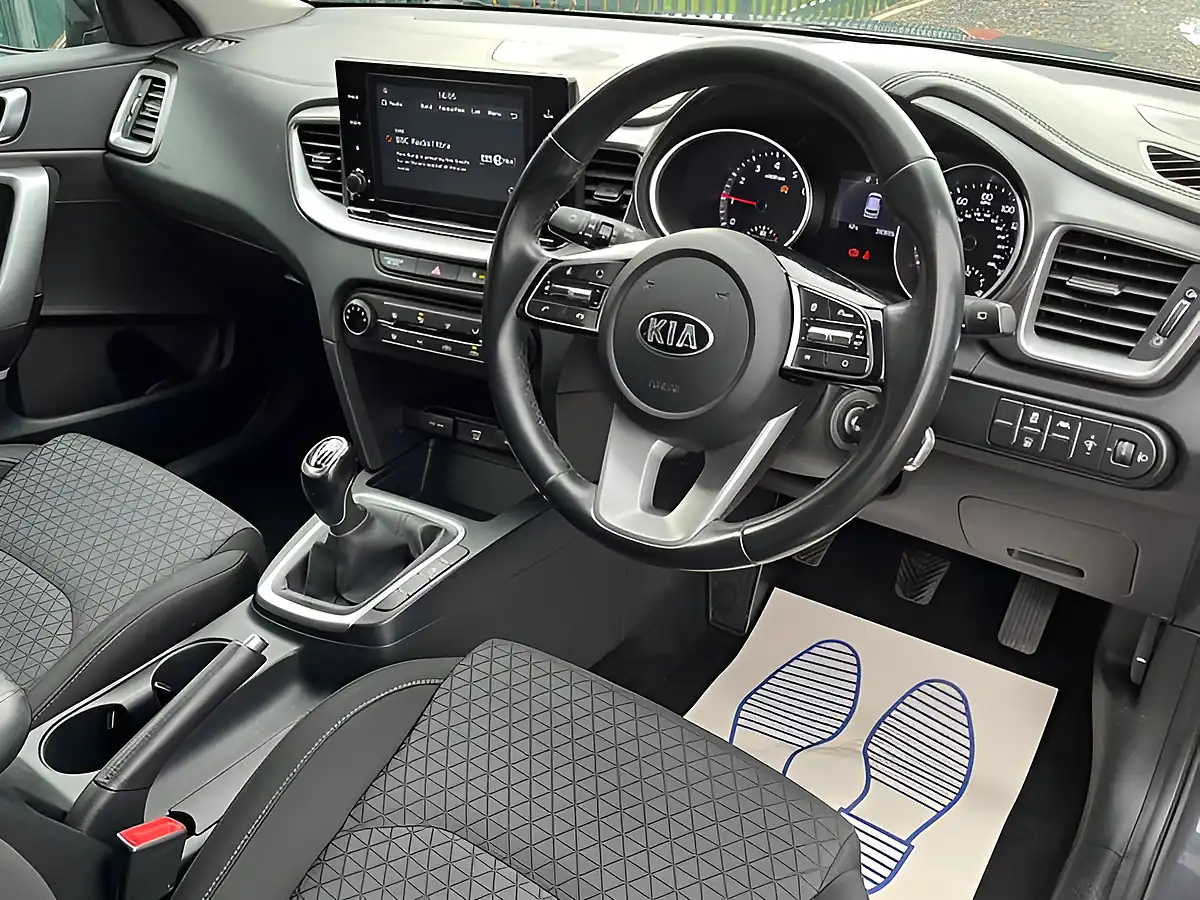 Used 2020 Kia Xceed 2 Grey - Interior and Exterior details 14