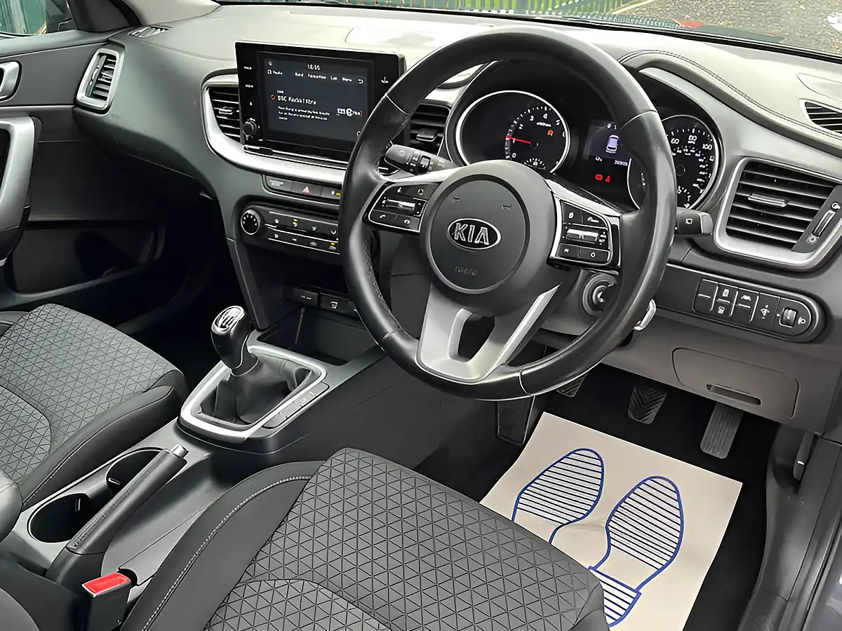 Used 2020 Kia Xceed 2 Grey - Interior and Exterior details 14