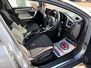 Used 2020 Kia Xceed 2 Lunar Silver - Interior and Exterior details 13