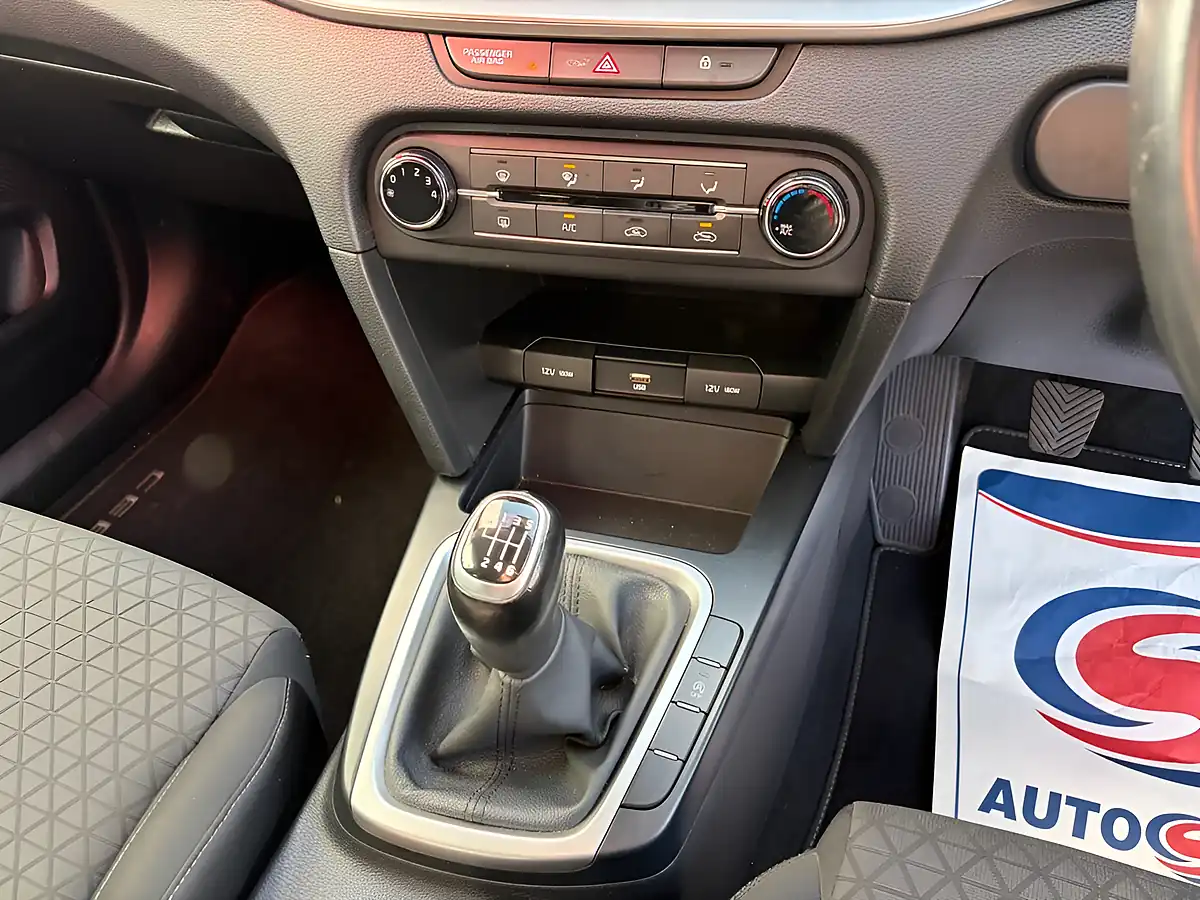 Used 2020 Kia Xceed 2 Lunar Silver - Interior and Exterior details 14