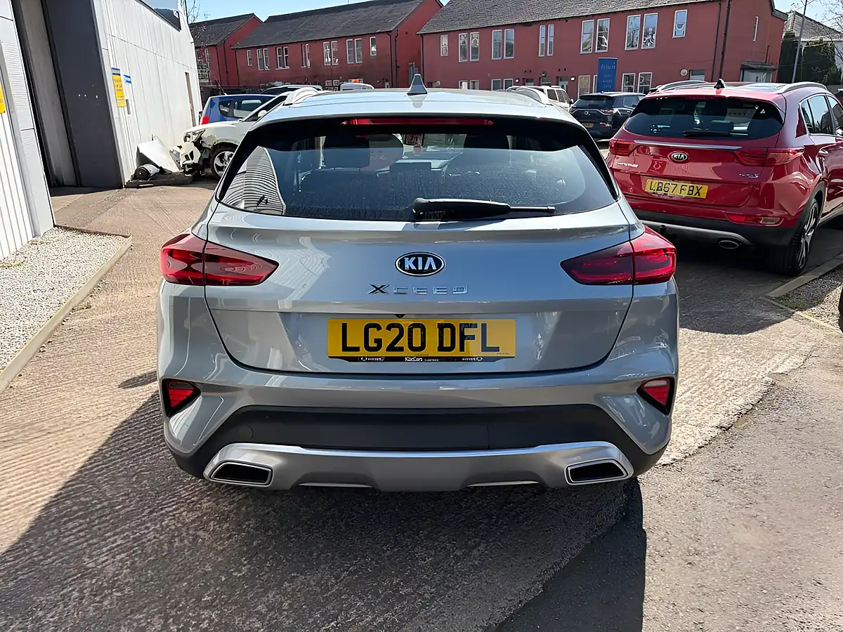 Used 2020 Kia Xceed 2 Lunar Silver - Interior and Exterior details 7