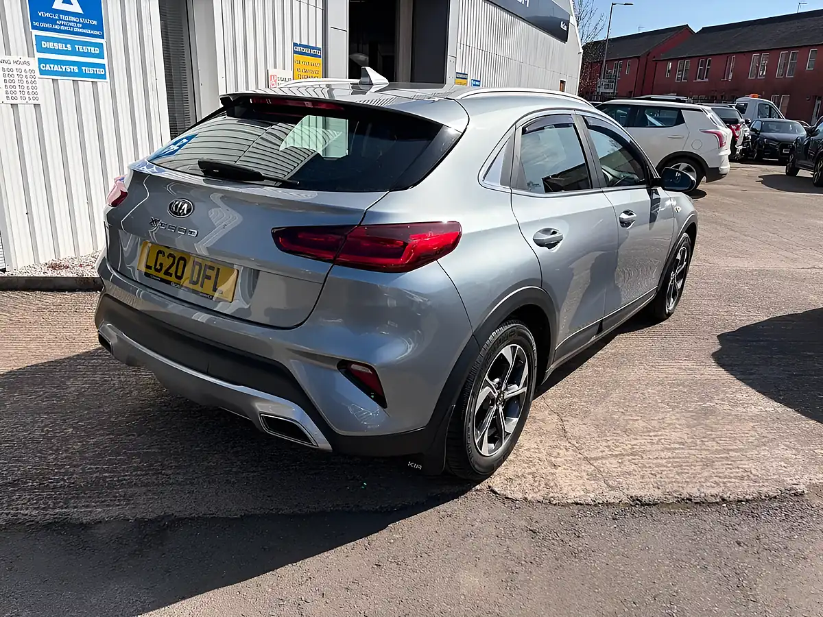Used 2020 Kia Xceed 2 Lunar Silver - Interior and Exterior details 8