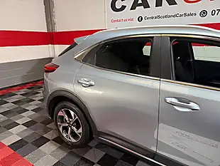Used 2020 Kia Xceed 2 Silver - Interior and Exterior details 3