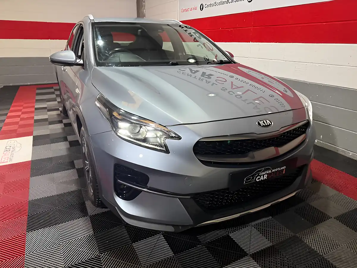 Used 2020 Kia Xceed 2 Silver - Interior and Exterior details 5