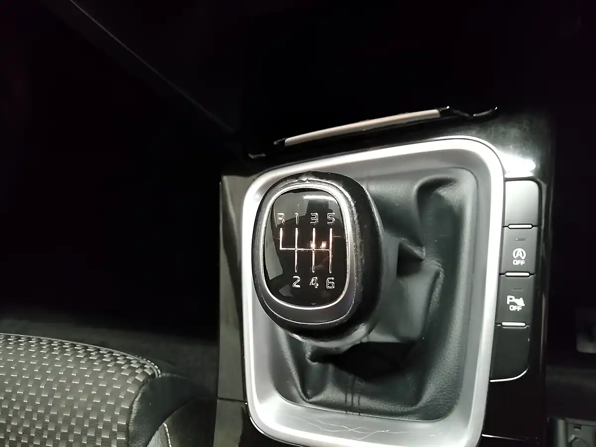 Used 2020 Kia Xceed 3 Black - Interior and Exterior details 20