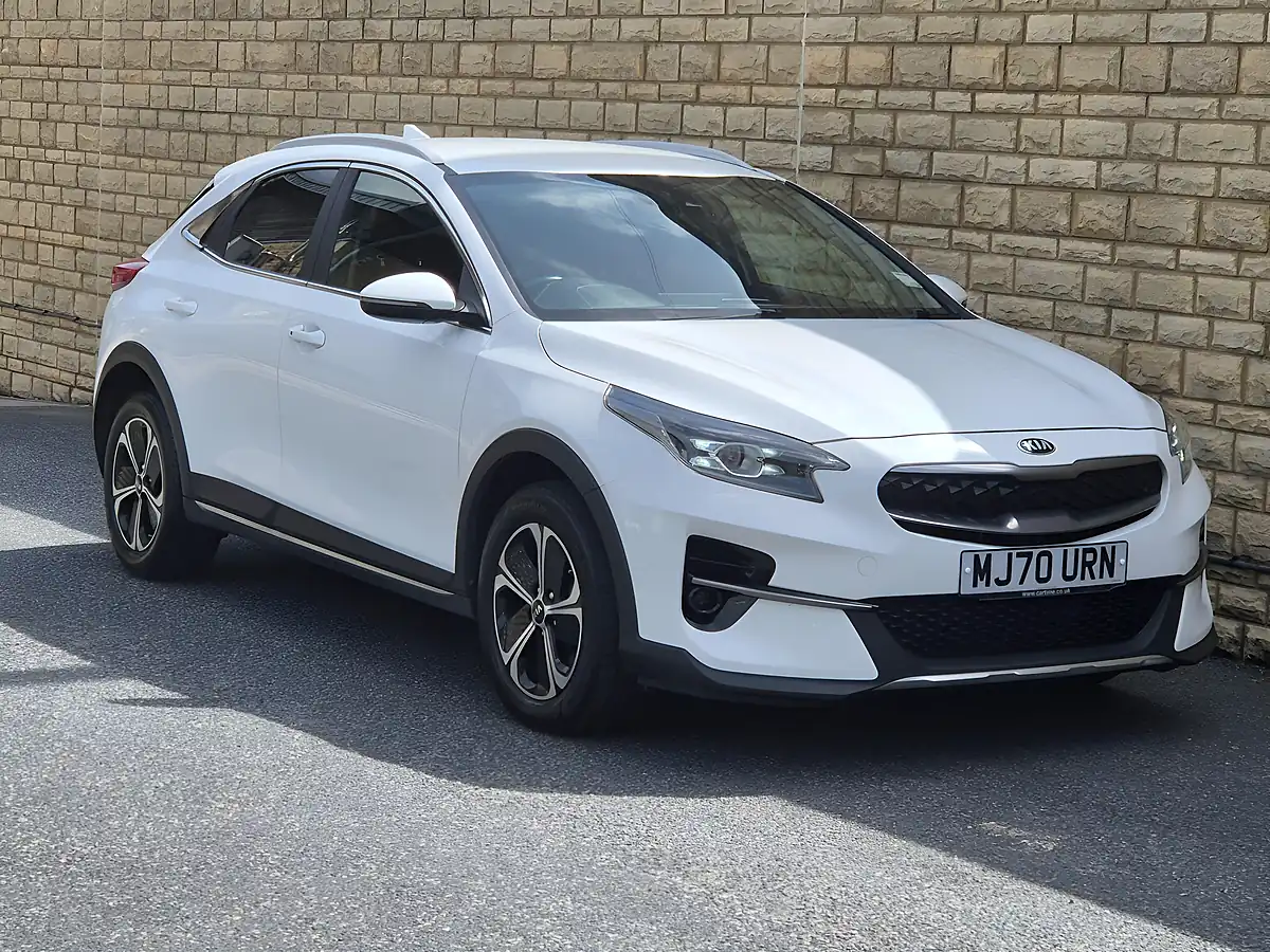 Used 2020 Kia Xceed 3 White - Interior and Exterior details 10