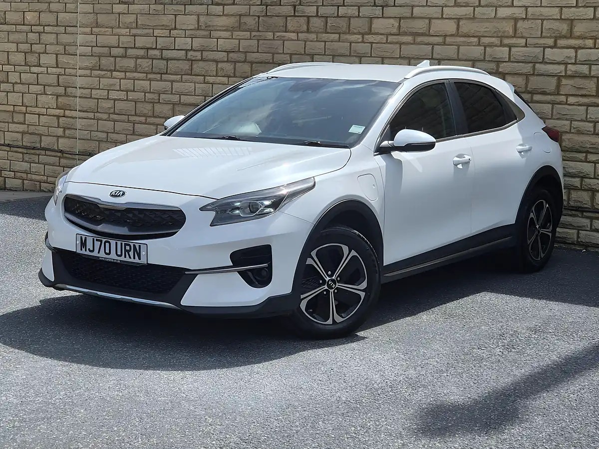 Used 2020 Kia Xceed 3 White - Interior and Exterior details 3