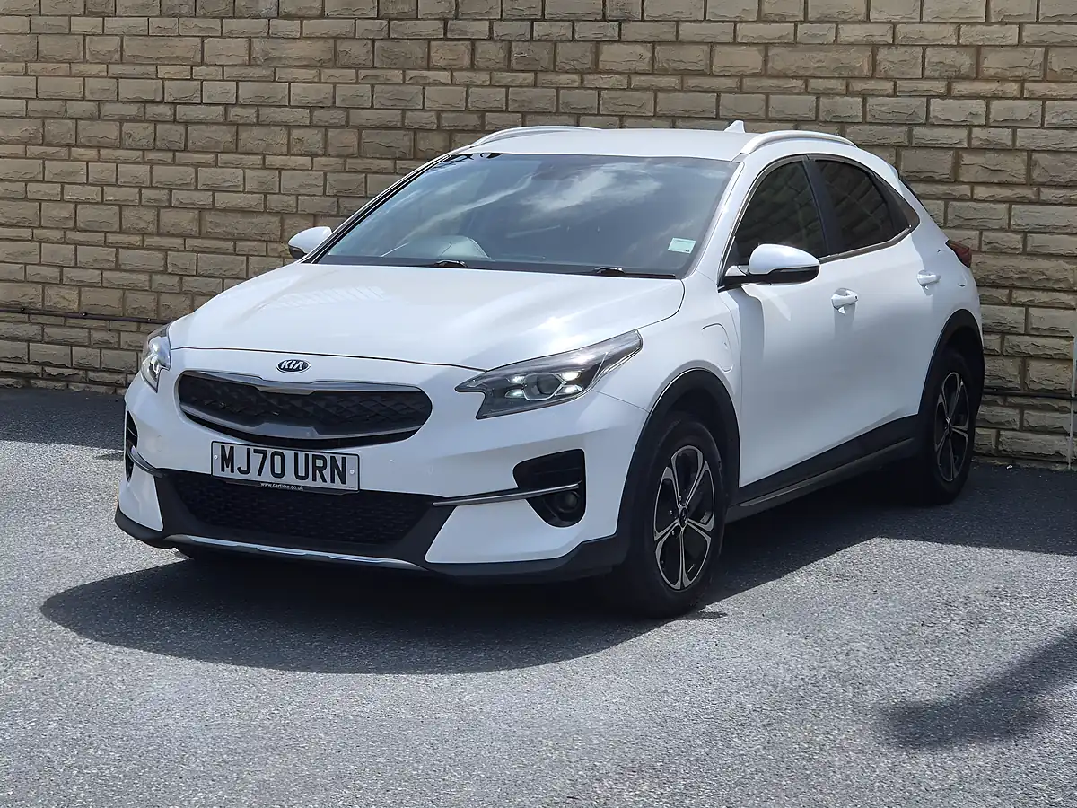 Used 2020 Kia Xceed 3 White - Interior and Exterior details 5