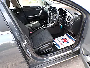 Used 2020 Kia Xceed Dark Penta Grey Pearlescent - Interior and Exterior details 3