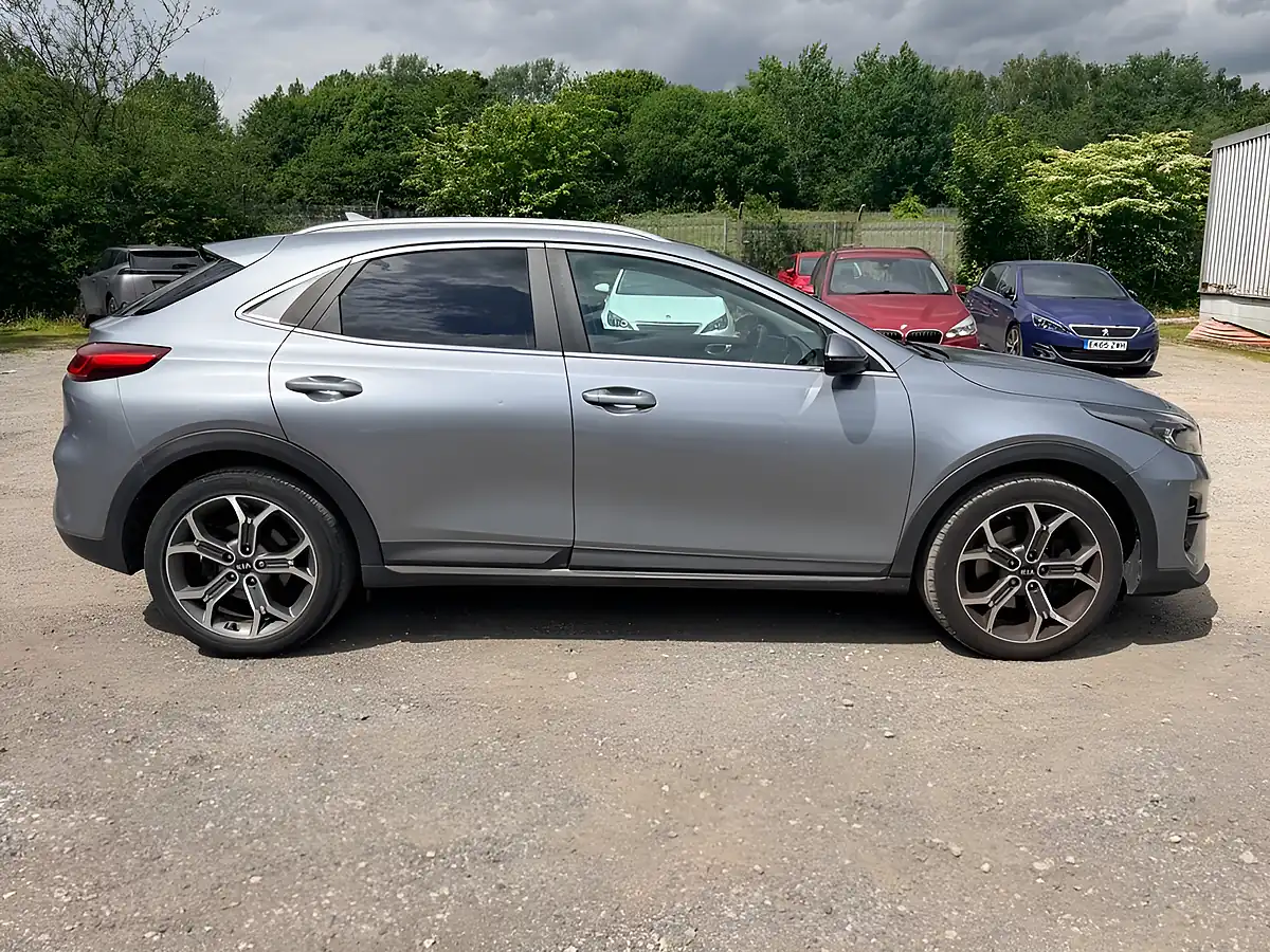 Used 2020 Kia Xceed Edition Lunar Grey - Interior and Exterior details 5