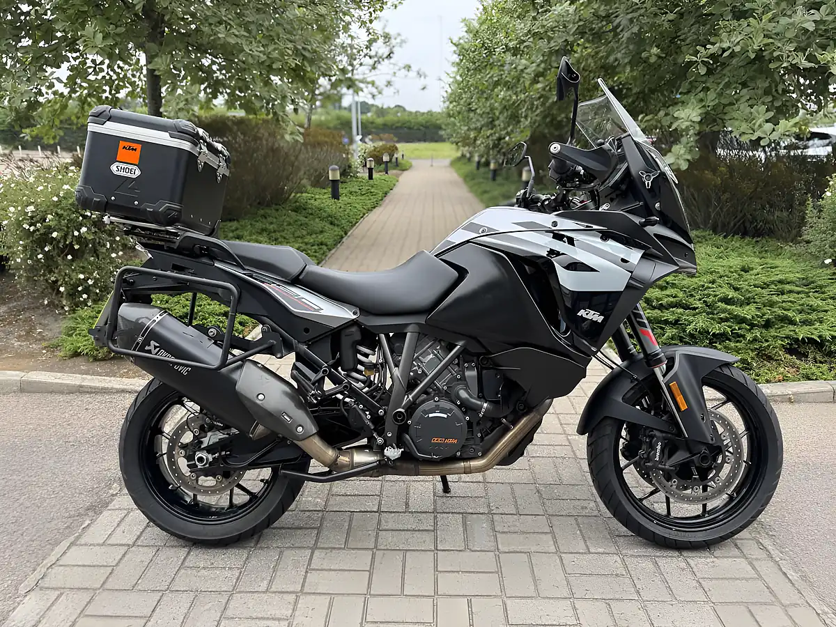 Used 2020 Ktm 1290 Super Adventure S Silver - Front View