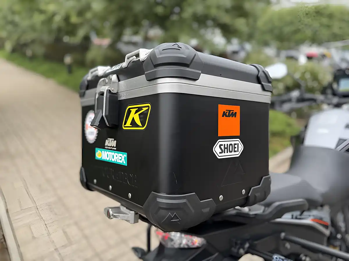 Used 2020 Ktm 1290 Super Adventure S Silver - Interior and Exterior details 11