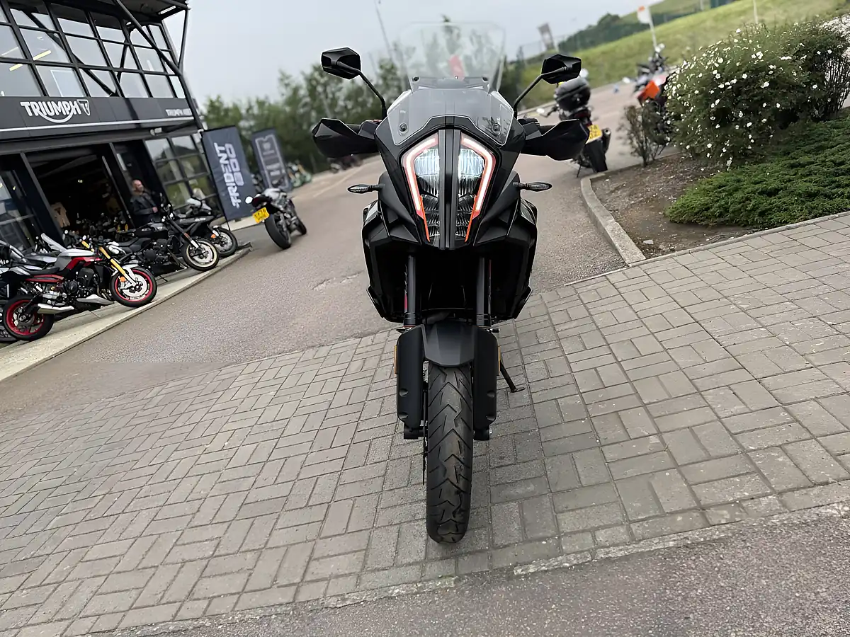 Used 2020 Ktm 1290 Super Adventure S Silver - Interior and Exterior details 4
