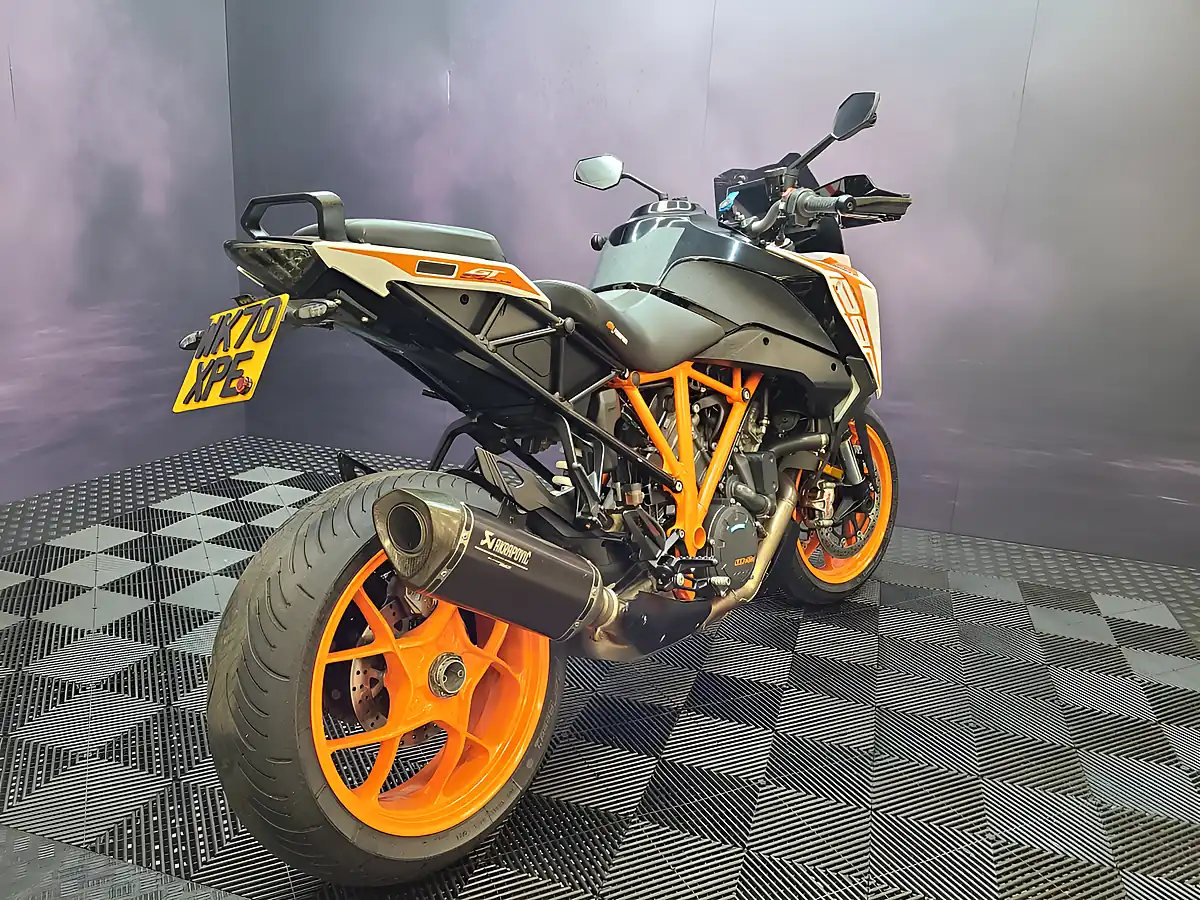 Used 2020 Ktm 1290 Super Duke GT White - Interior and Exterior details 11