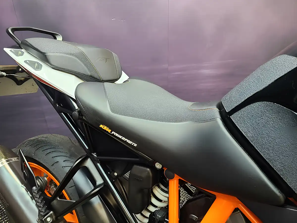 Used 2020 Ktm 1290 Super Duke GT White - Interior and Exterior details 12