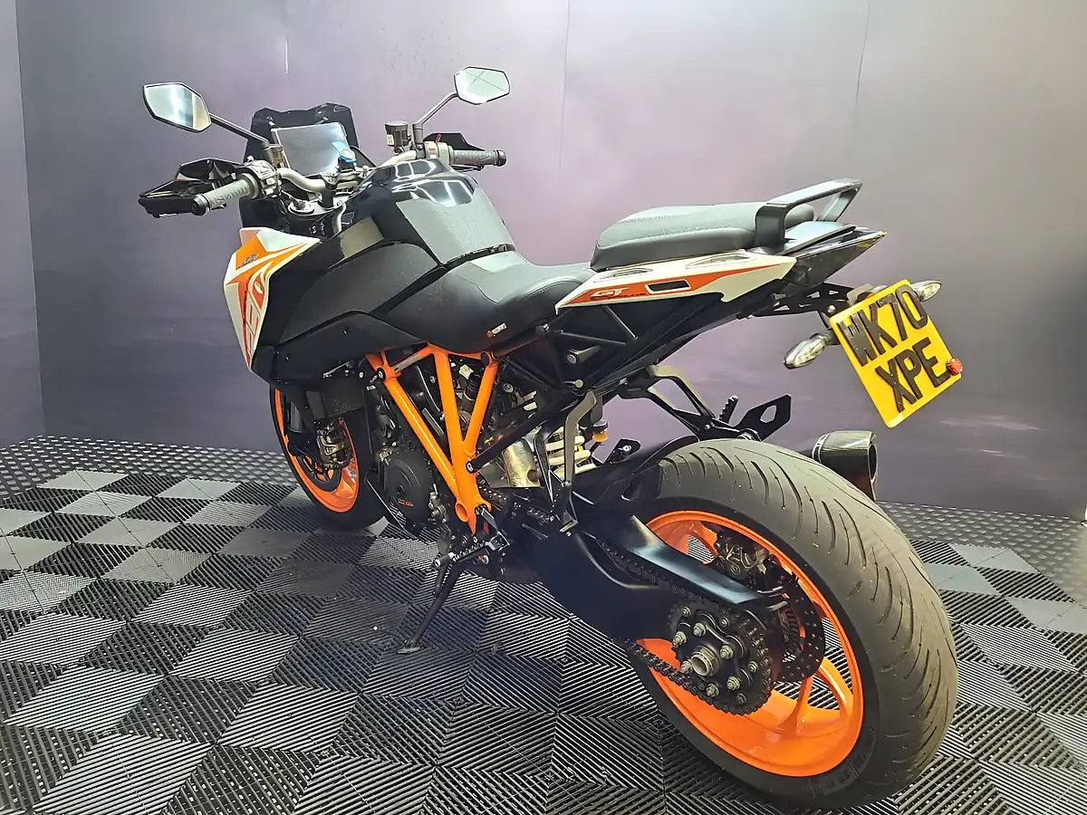 Used 2020 Ktm 1290 Super Duke GT White - Interior and Exterior details 13