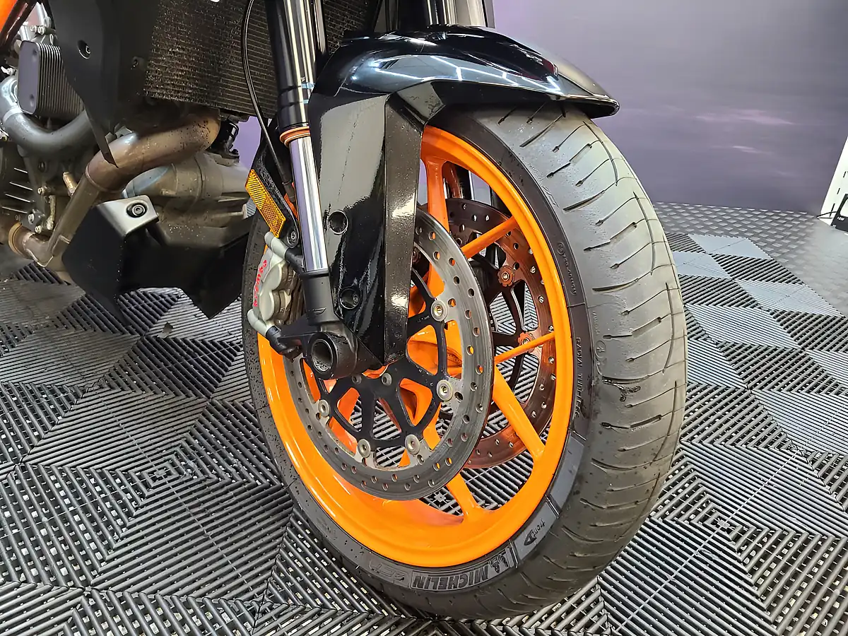 Used 2020 Ktm 1290 Super Duke GT White - Interior and Exterior details 14