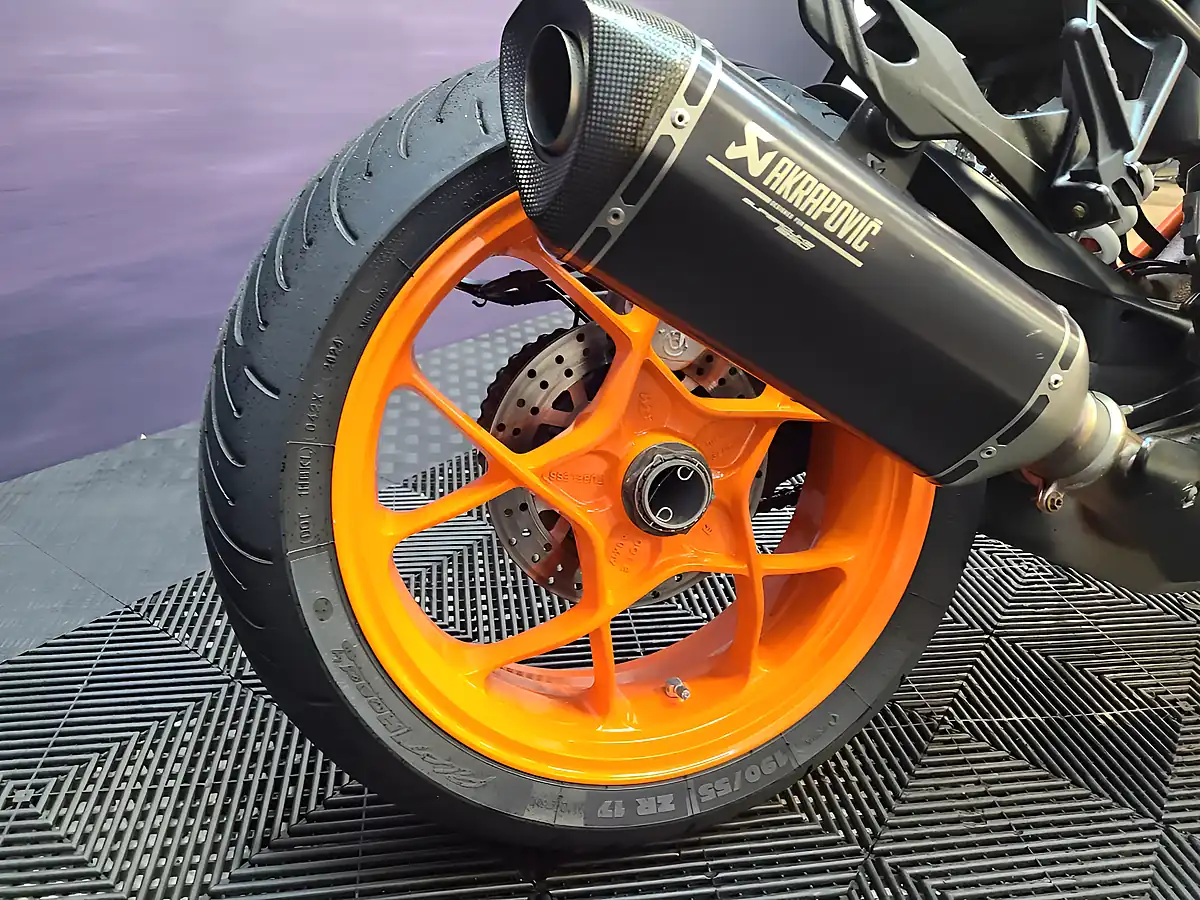 Used 2020 Ktm 1290 Super Duke GT White - Interior and Exterior details 16