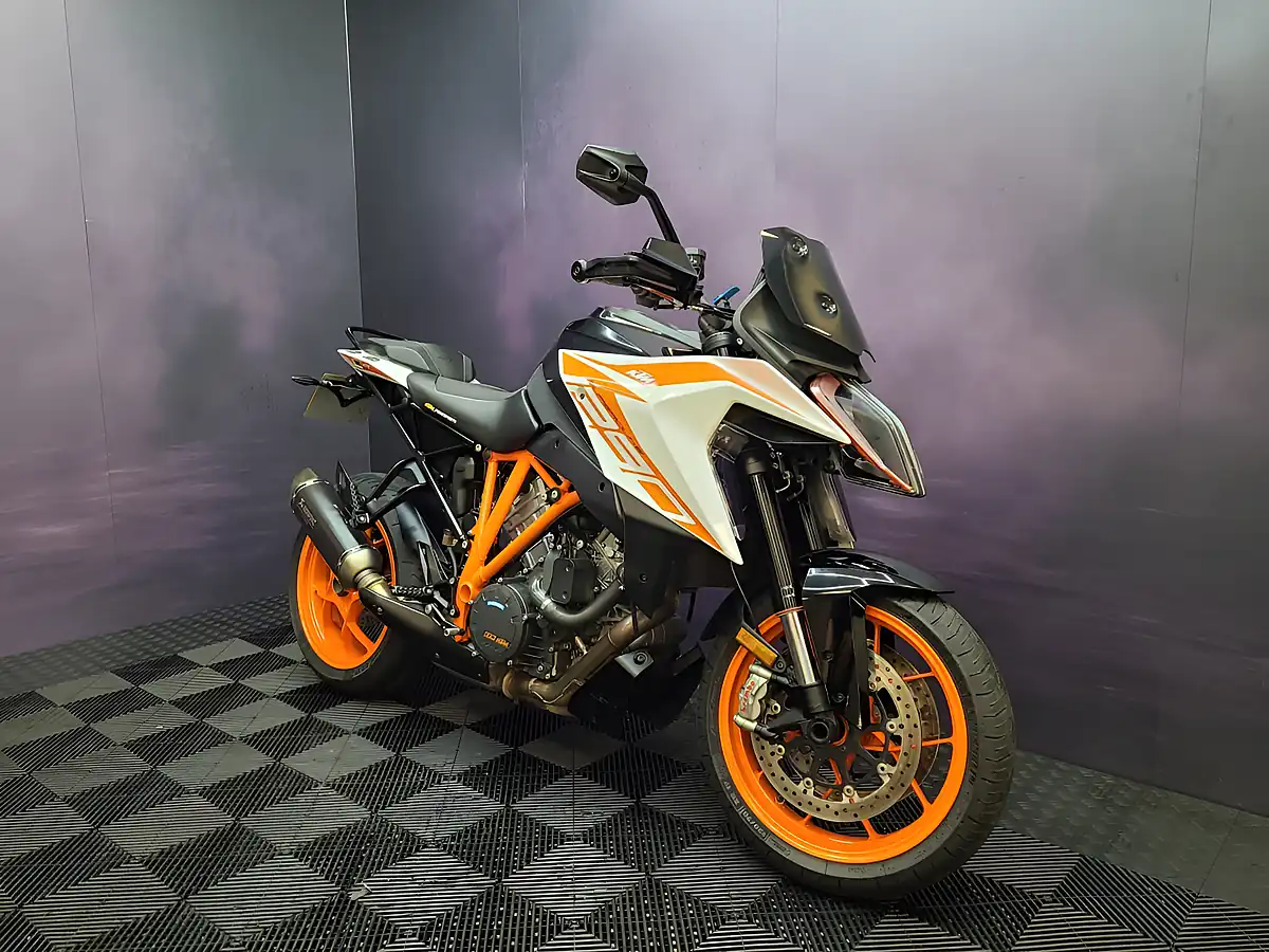 Used 2020 Ktm 1290 Super Duke GT White - Interior and Exterior details 3