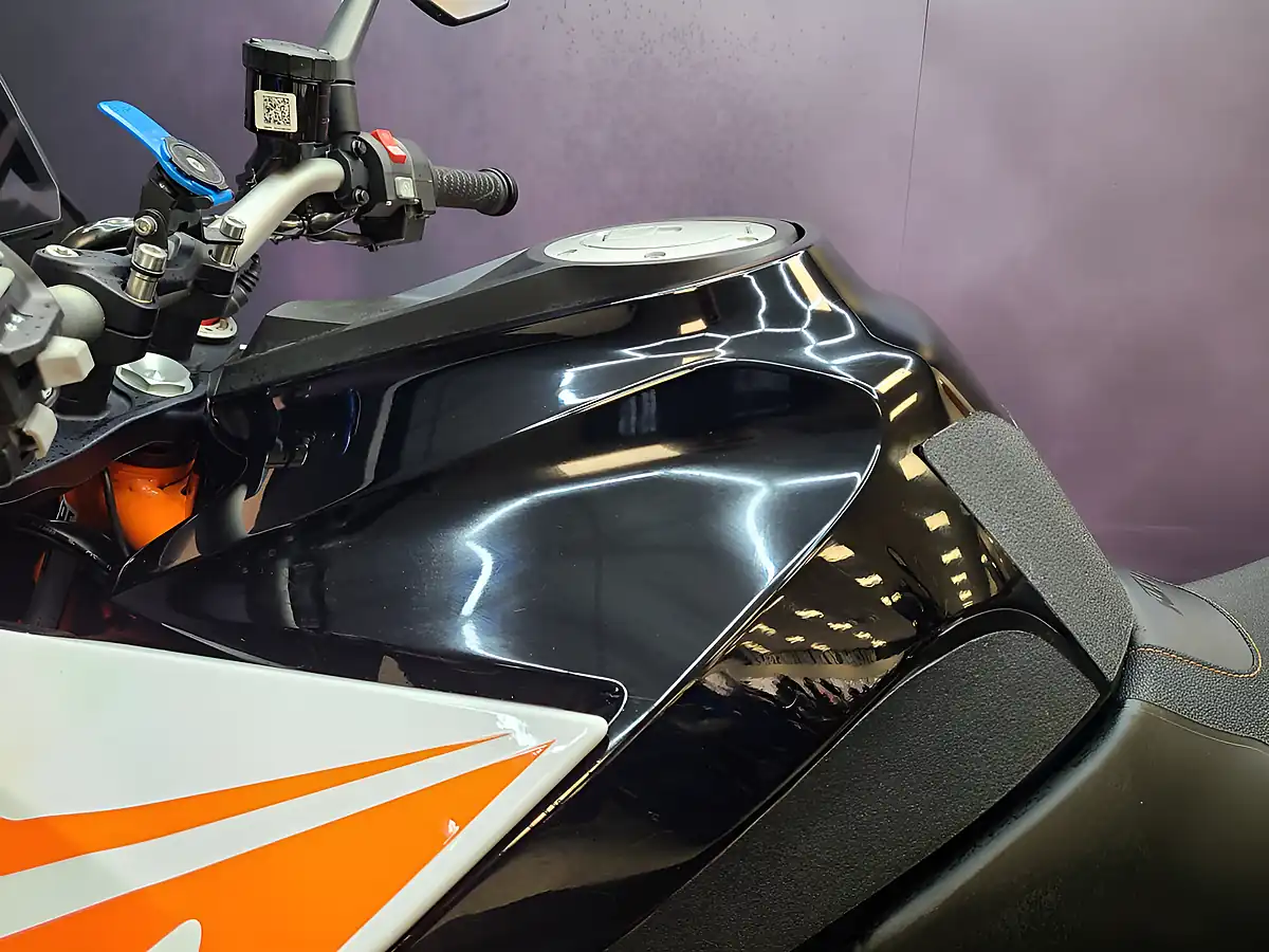 Used 2020 Ktm 1290 Super Duke GT White - Interior and Exterior details 8
