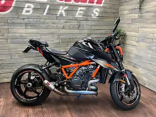 Used 2020 Ktm 1290 Super Duke R Black - Interior and Exterior details 3