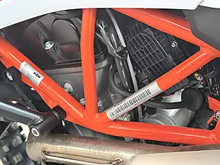 Used 2020 Ktm 690 Enduro R Orange - Interior and Exterior details 10